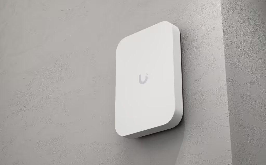 Ubiquiti U7 Pro XG Wall